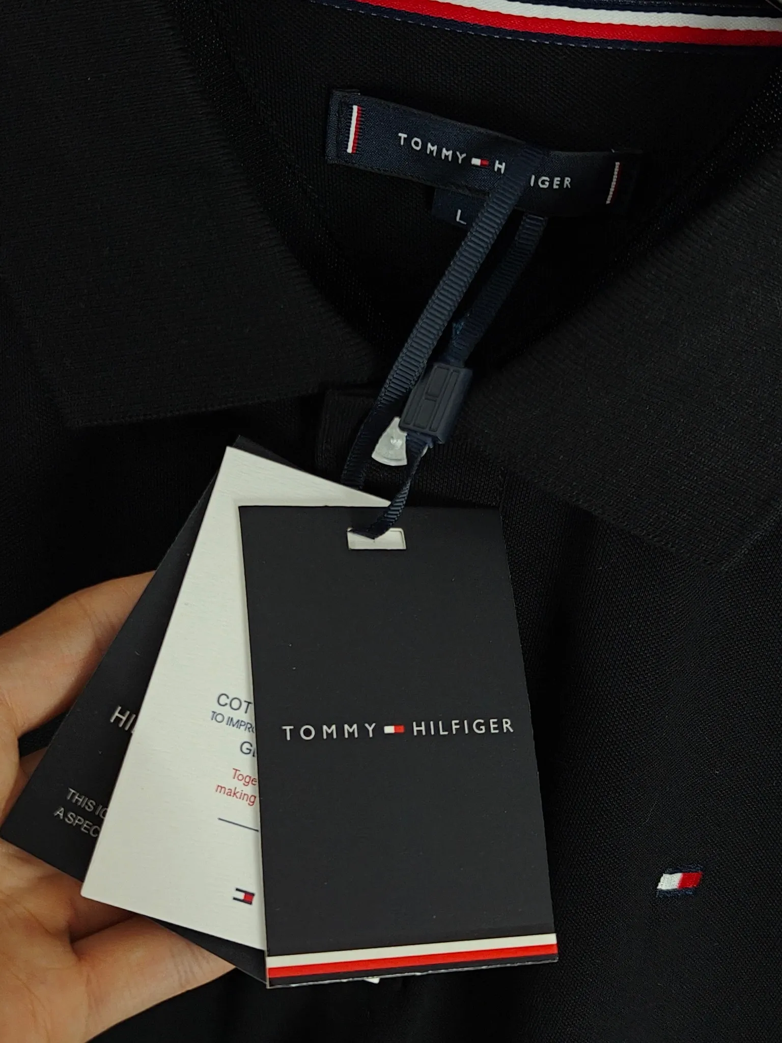 P200 Real shot quality High version Tommy embroidered polo shirt lapel long sleeves High-end quality Complete with three labels, comfortable and breathable, classic and simple, exquisite and fashionable, details show high-end quality Color: Black White Gray Navy Size: M-XXL